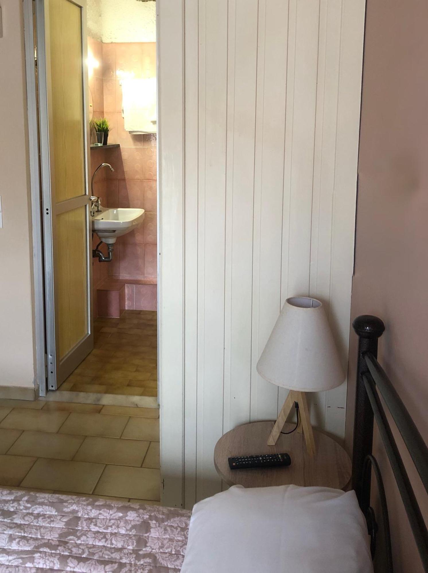 Kroussos rooms Argostoli  Exterior foto