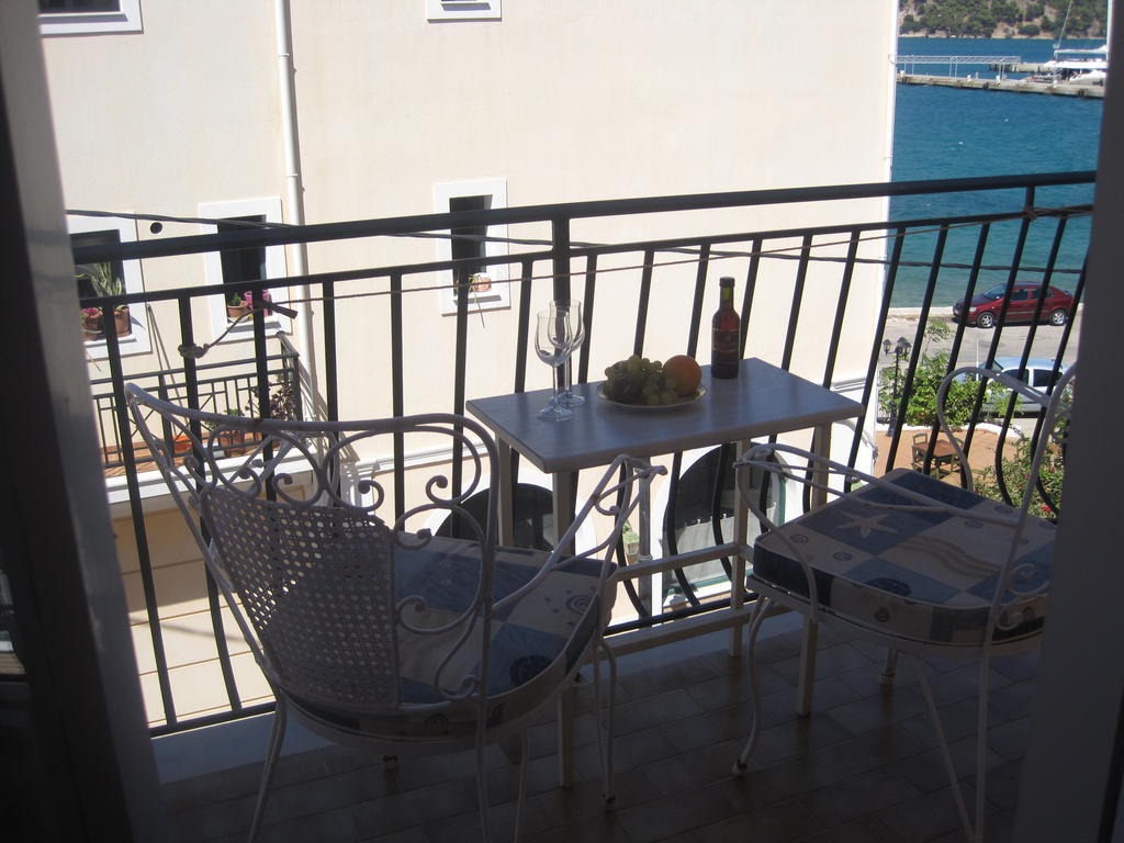 Kroussos rooms Argostoli  Exterior foto